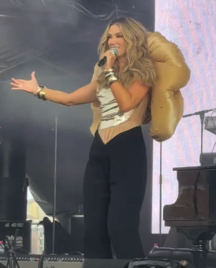 Delta Goodrem lit up the stage at Mighty Hoopla