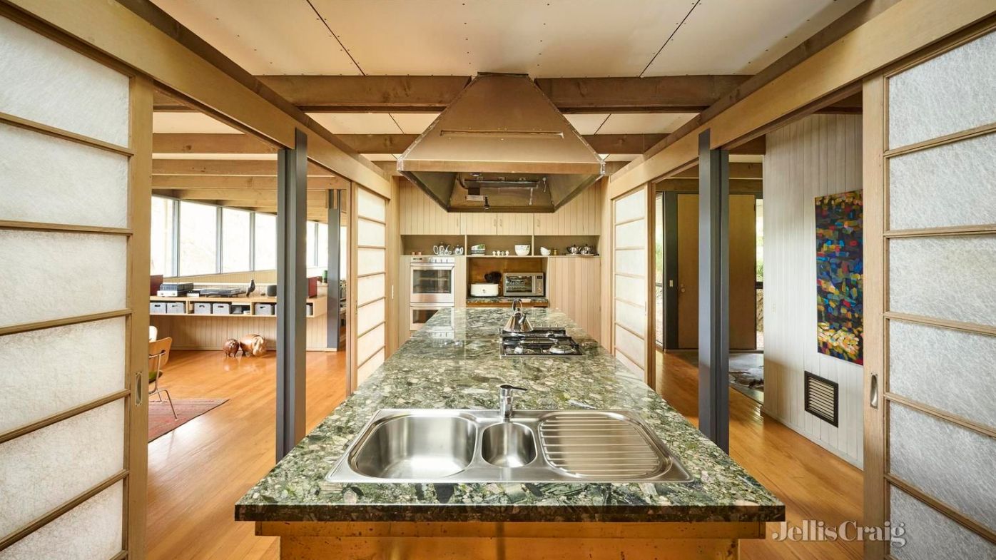 Rice-paper screens in the kitchen at the modernist marvel 84 Kangaroo Ground-Warrandyte Road, North Warrandyte Domain house sold