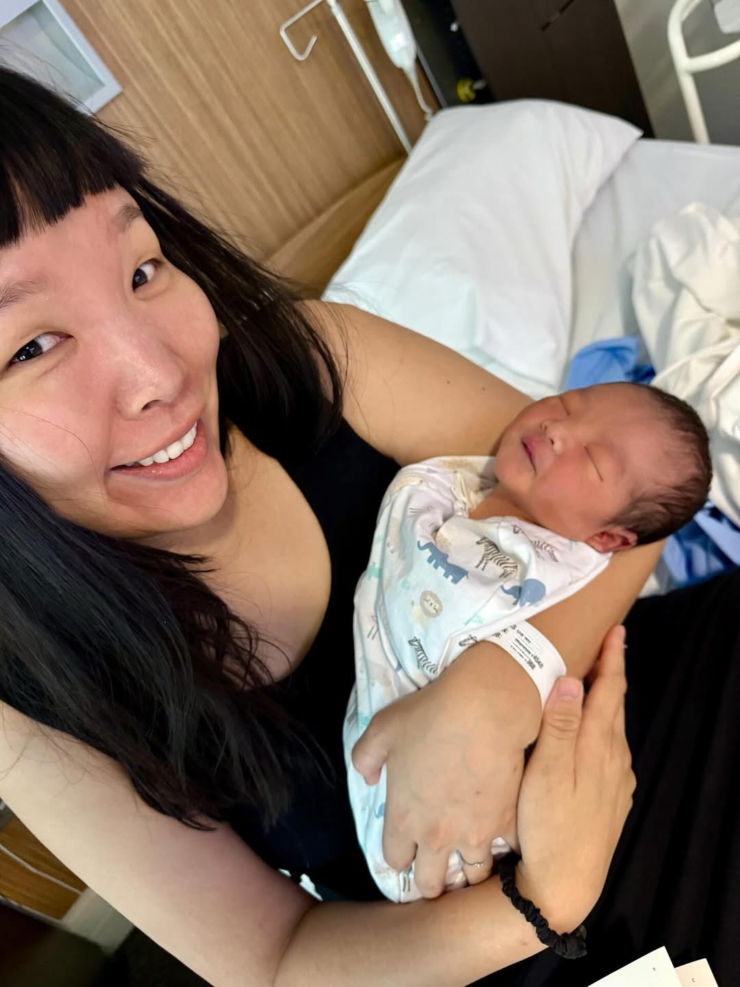 Dami Im welcomes second child