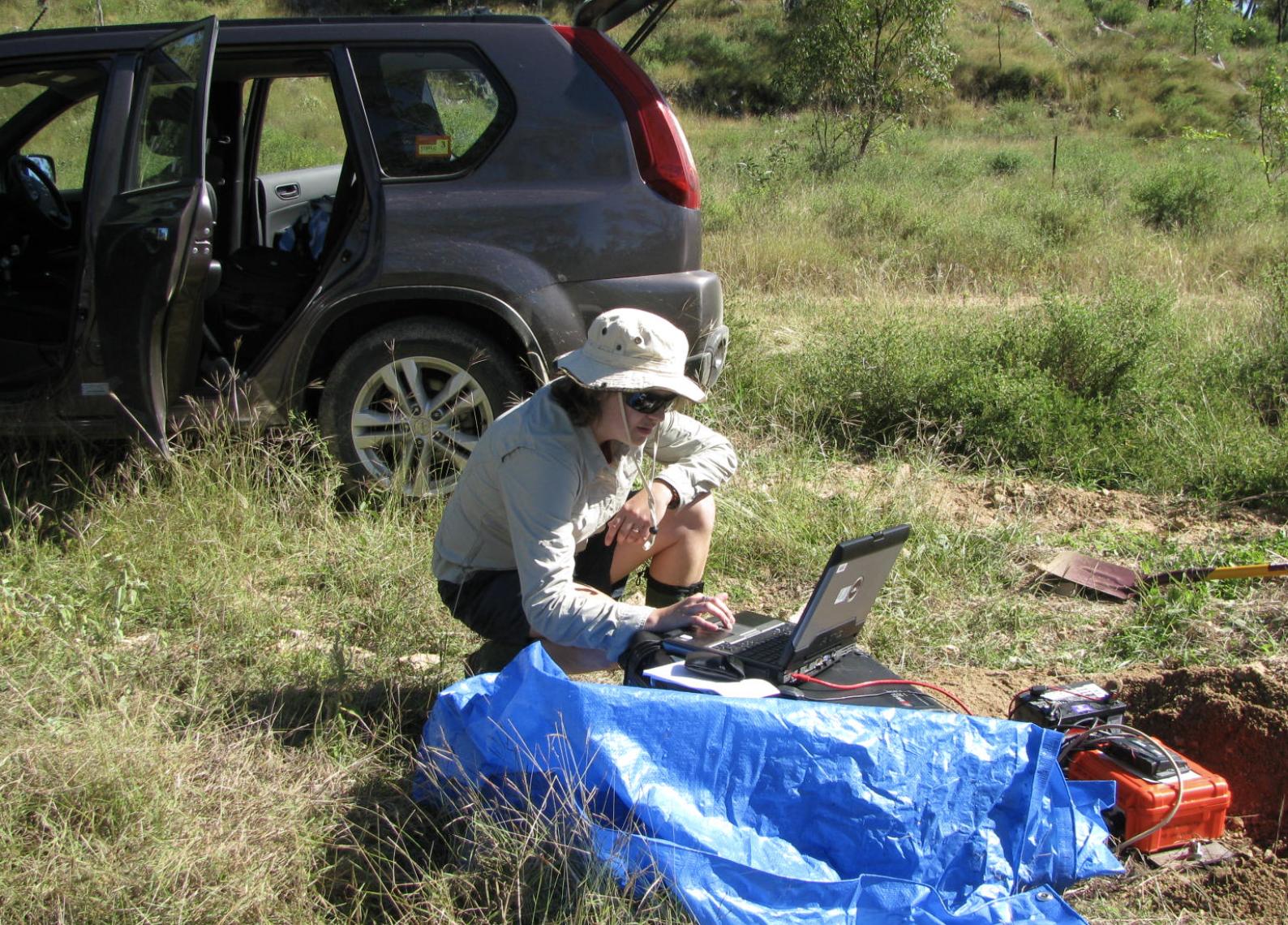 A Geoscience Australia seismologist deploys a temporary seismometer after the Bowen quake. More than 300 aftershocks were recorded in the aftermath. 