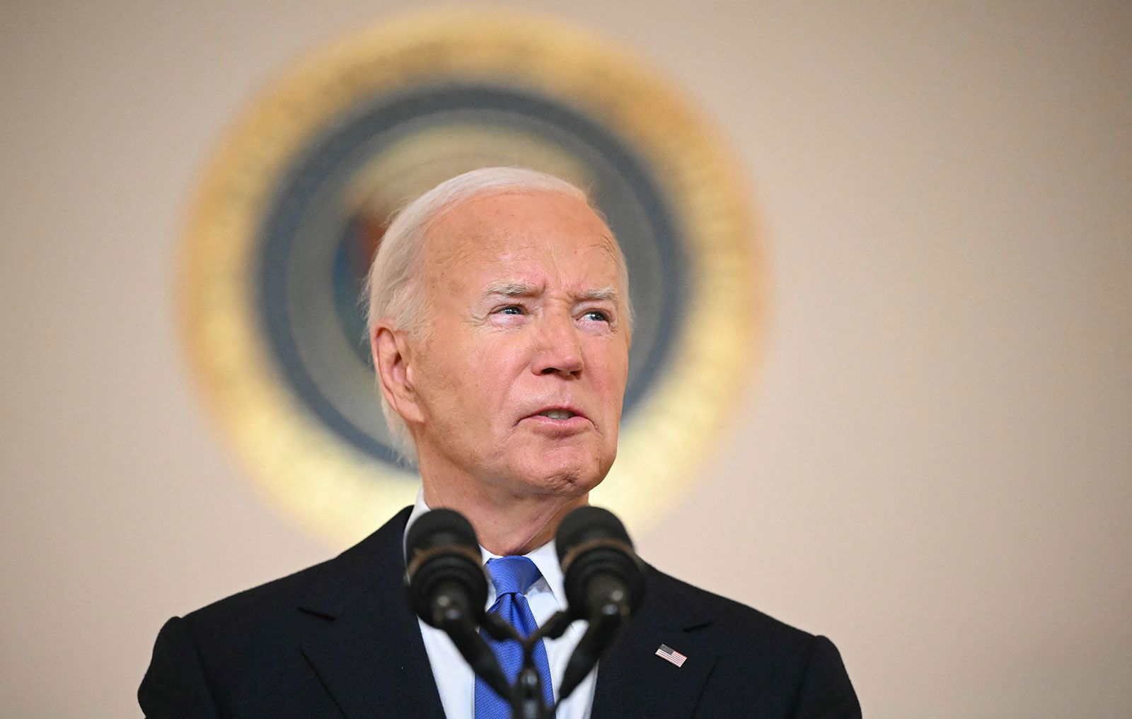 El presidente de Estados Unidos, Joe Biden, pronuncia un discurso sobre el fallo de inmunidad de la Corte Suprema en el Cross Hall de la Casa Blanca en Washington, DC, el 1 de julio.