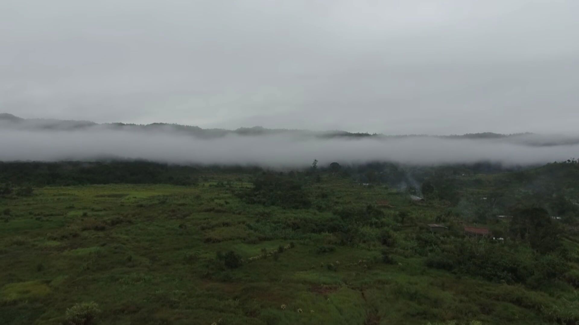 An Australian academic is among five people being held hostage in Papua New Guinea.