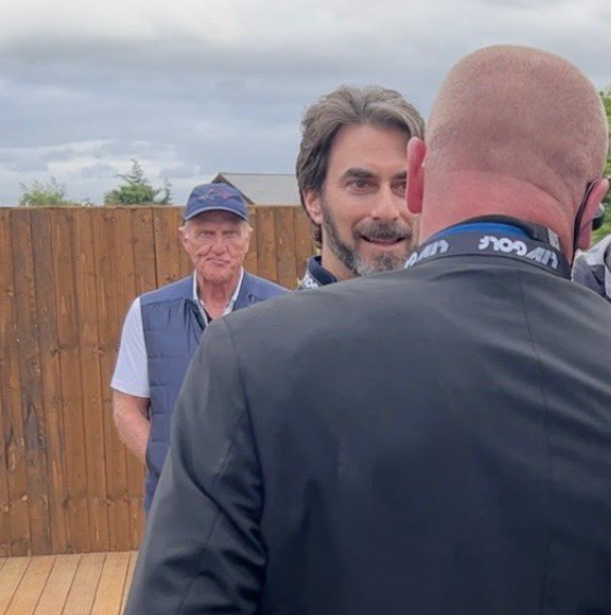 Greg Norman menjadi viral ketika penulis golf dikeluarkan dari konferensi pers LIV Phil Mickelson