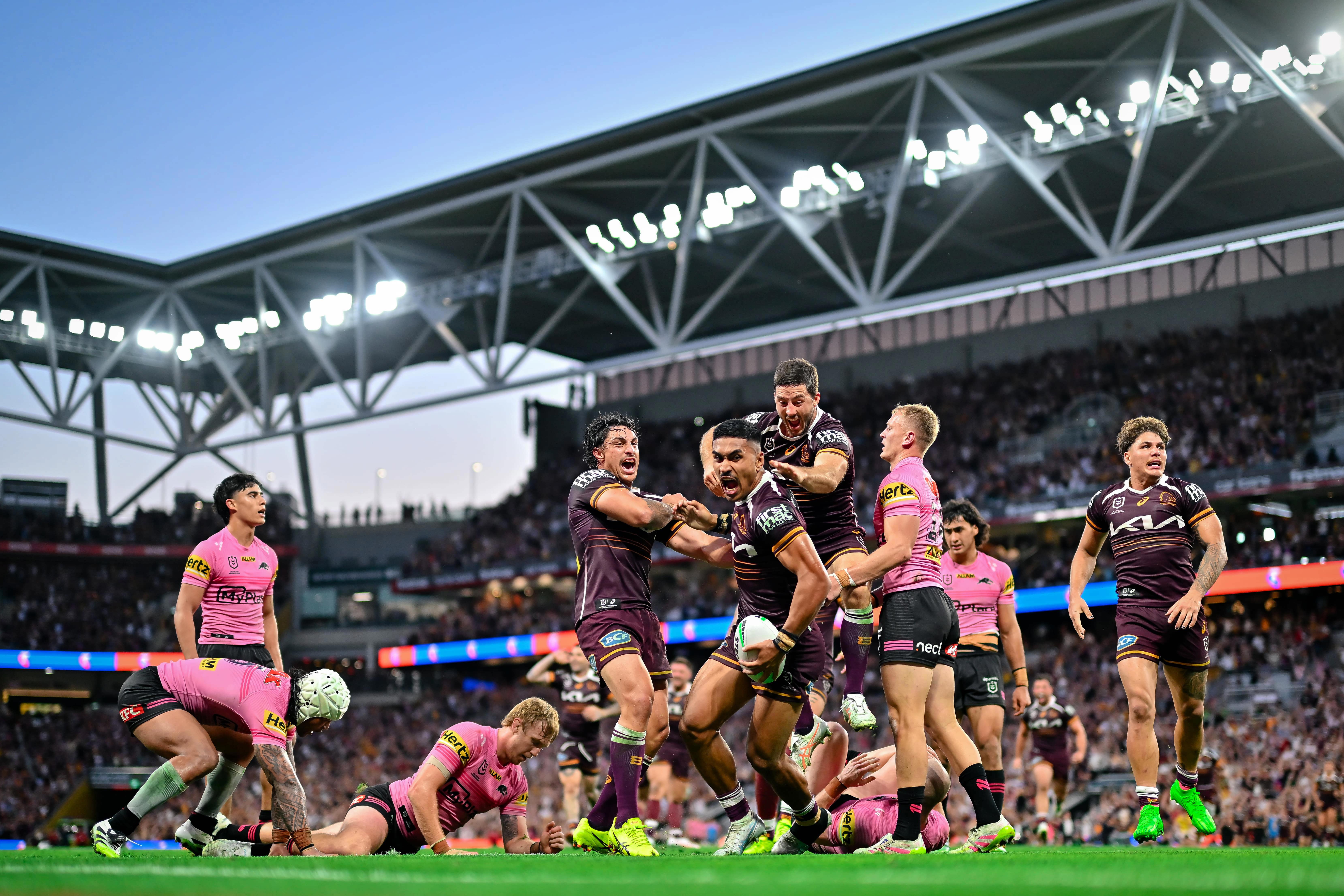 Brisbane Broncos celebrate try over Penrith Panthers 2024 NRL preliminary final suncorp stadium