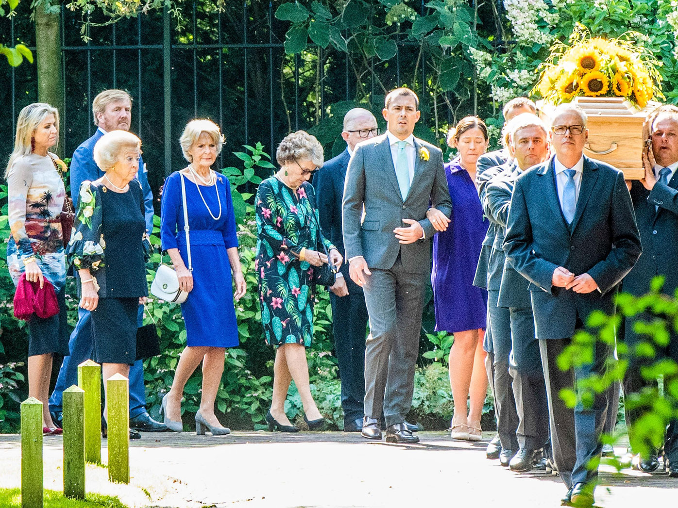 Dutch Royal Family hold private funeral service for Princess Christina ...