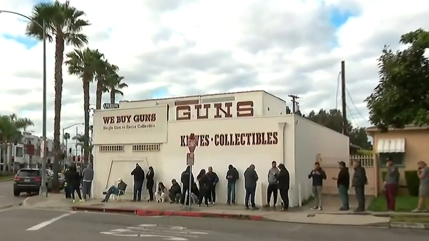 Lines of people have queued for hours to buy guns and ammunition, as fears of a coronavirus meltdown descend on Los Angeles.