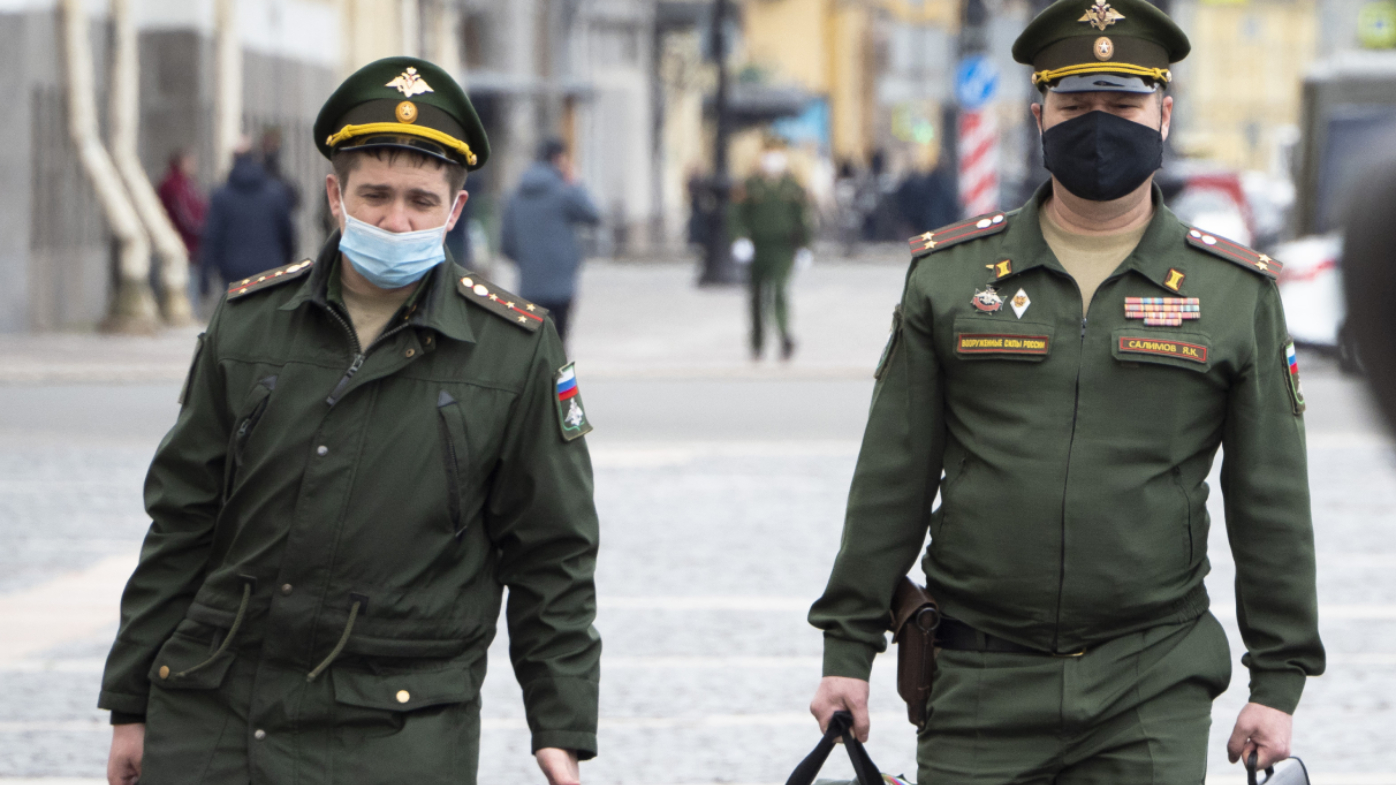 Russian officers in St Petersburg