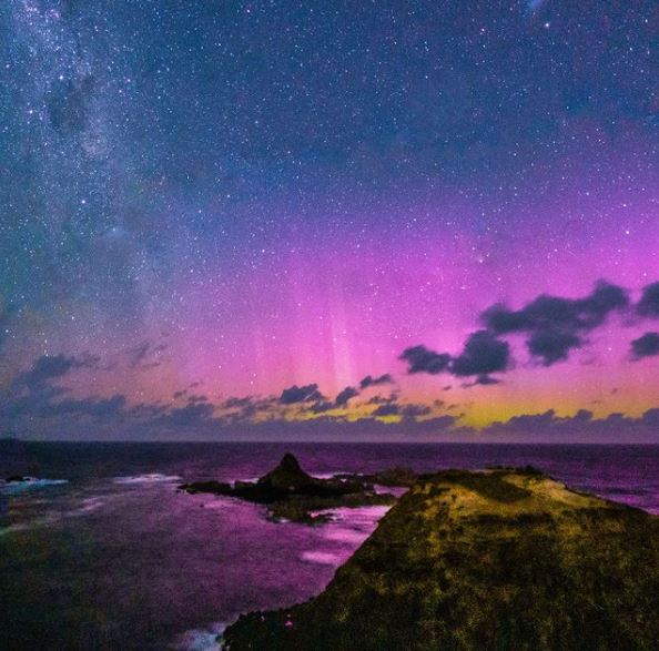 Melbourne-based photographer Thurein Kyaw was shooting street photography in the city when he received an alert about a possible incoming Aurora.