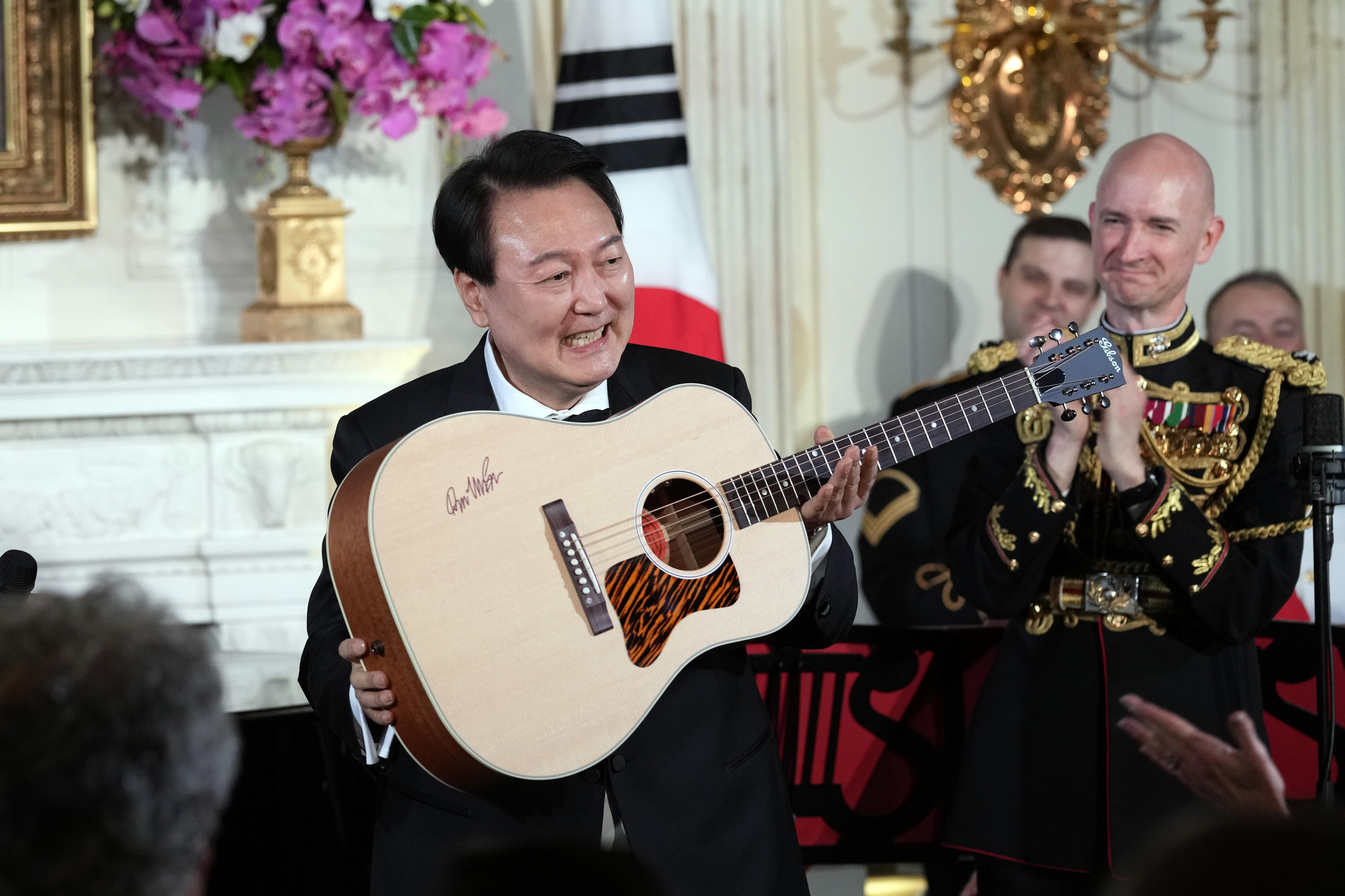 El presidente de Corea del Sur canta 'American Pie' en la Casa Blanca