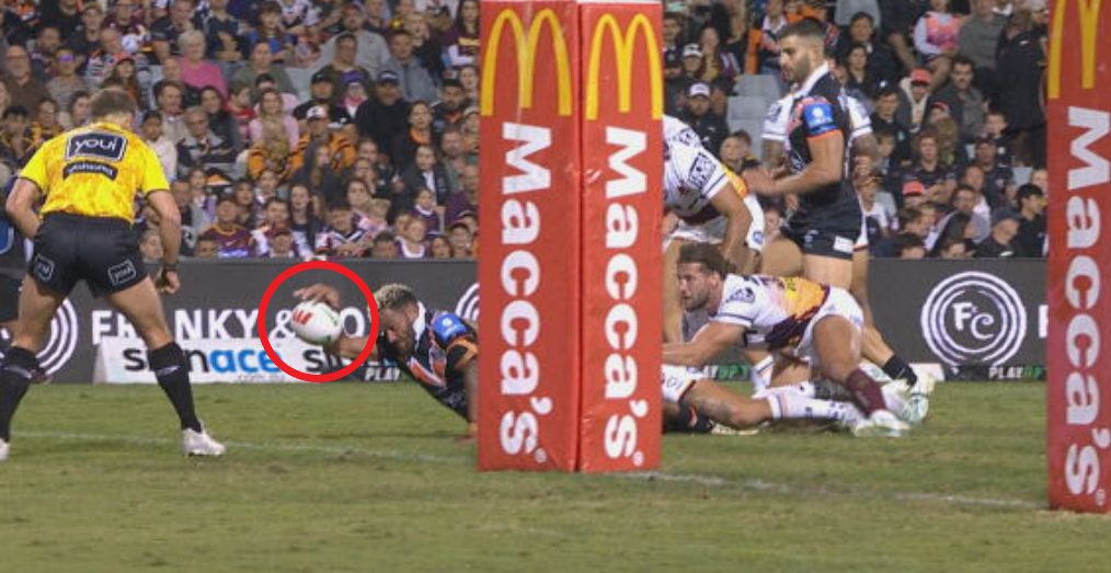 NRL news 2024 Samuela Fainu sin bin, Apisai Koroisau no try; Broncos