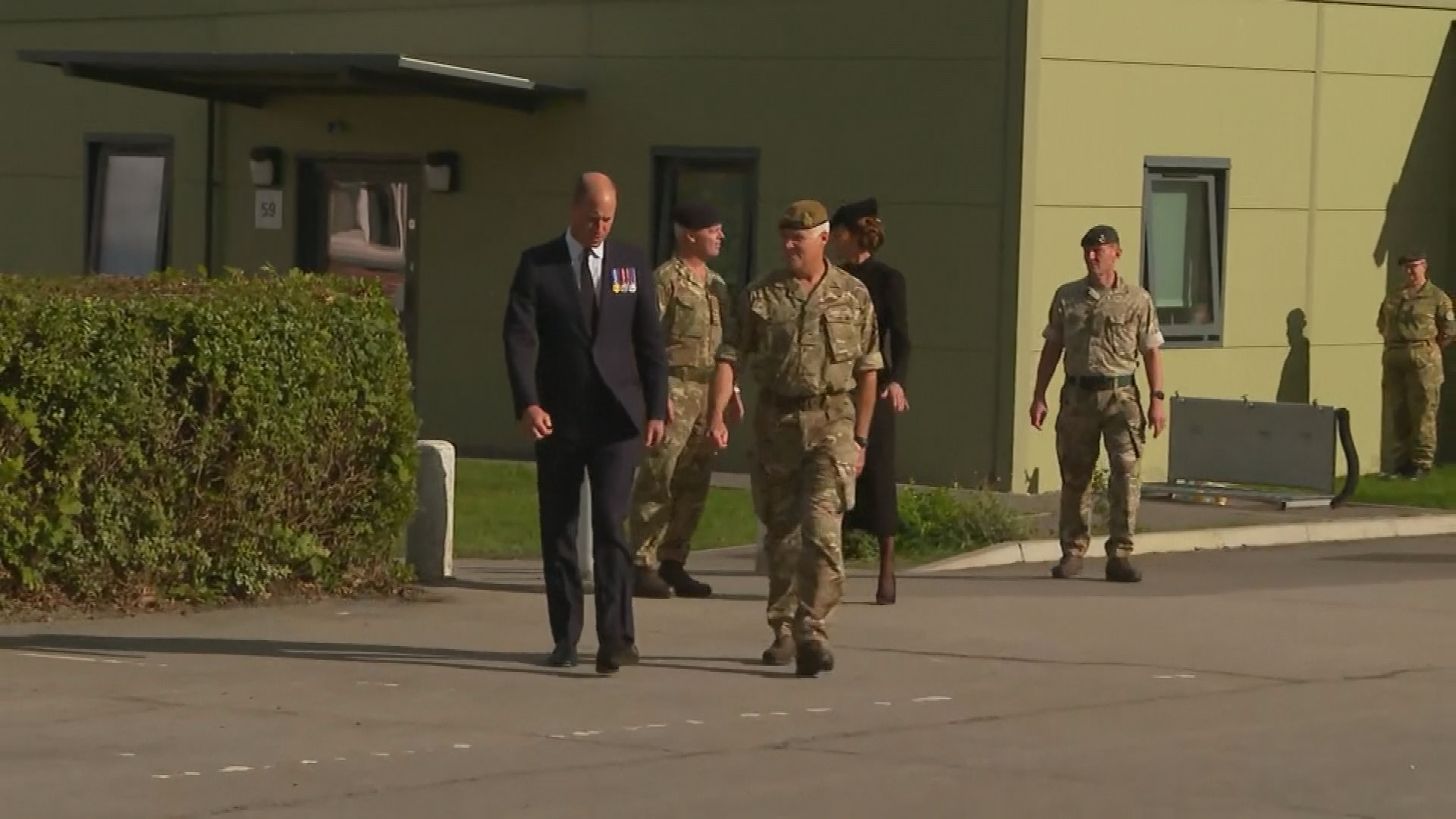 Prince William meeta with Australian troops who will be involved in the Queen's state funeral.