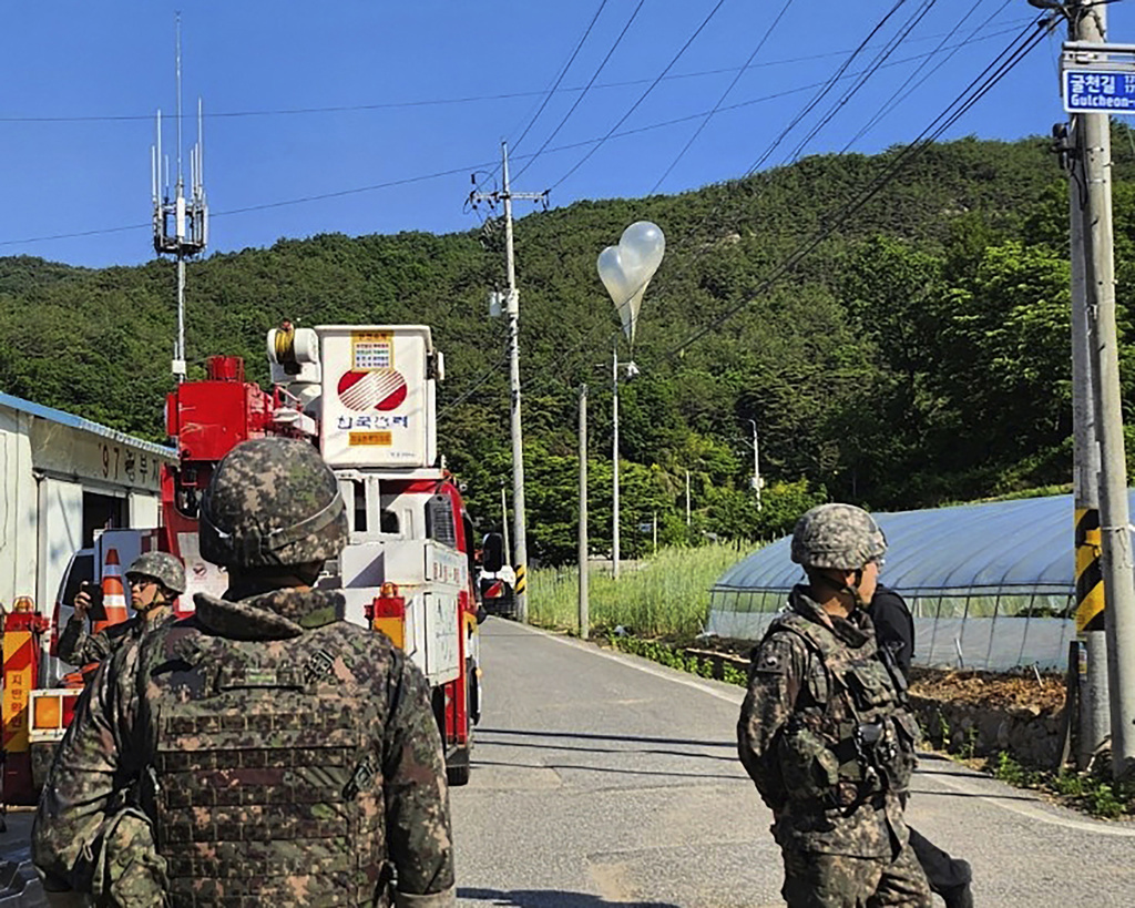 North Korea launched hundreds of more trash-carrying balloons toward the South 