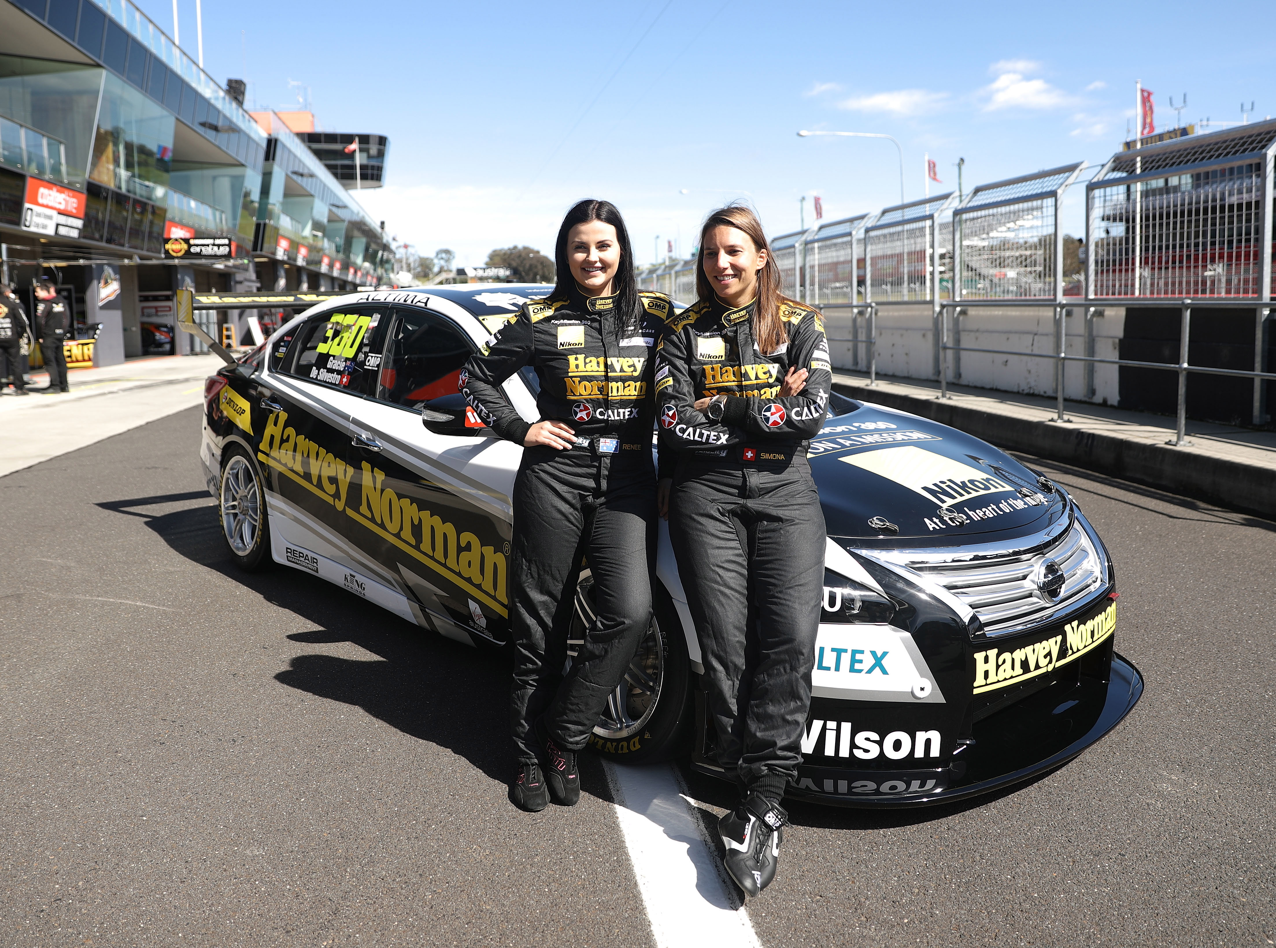 Renee Gracie (left) with Simona De Silvestro at the 2016 Bathurst 1000.