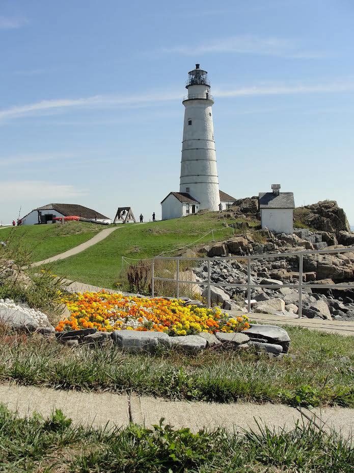 Sally Snowman, cuidadora del Boston Light, dijo que siempre tuvo un jardín de flores en la isla.