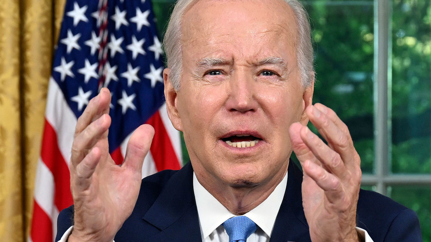 Joe Biden ha celebrado la aprobación de un acuerdo que evitaría una crisis financiera mundial.