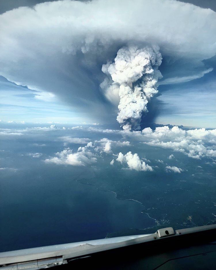 Mr Mendoza's daughter said the airline crew thought it was a rain cloud, only to be later told it was a volcanic ash plume.