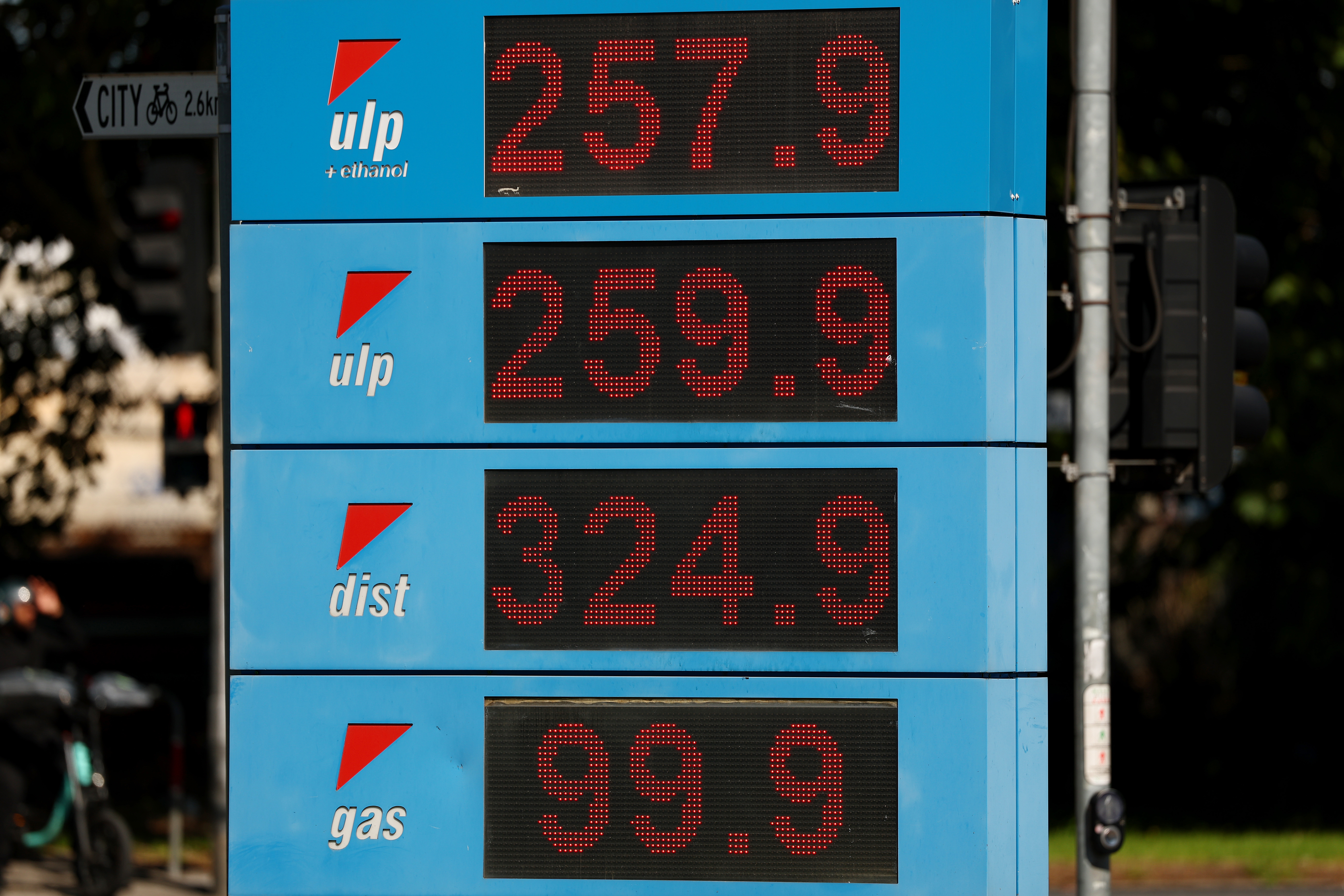 MELBOURNE, AUSTRALIA - MARCH 30: Fuel costs are displayed on March 30, 2026 in Melbourne, Australia. Prime minister Anthony Albanese announced Monday that the government would halve the fuel excise on petrol and diesel from April 1st through June 30th, reducing prices by 26.3 cents per litre, as part of emergency measures to ease a national fuel crisis driven by the ongoing conflict in Iran. (Photo by Morgan Hancock/Getty Images)