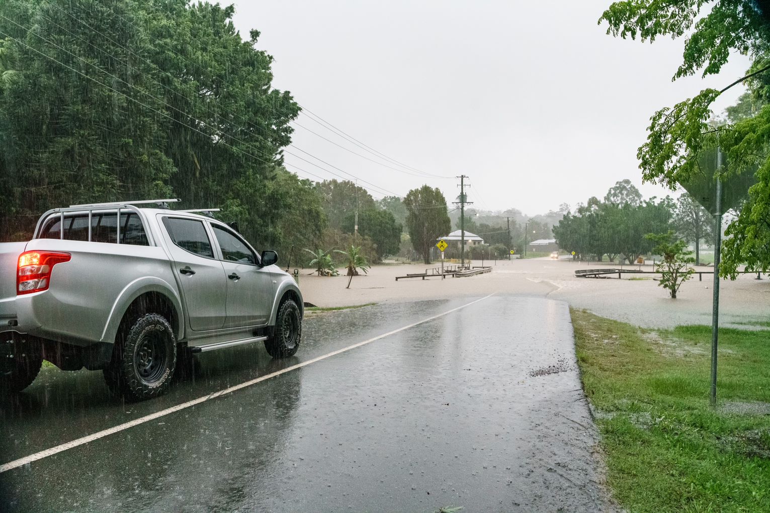 Queensland Fire and Emergency said this morning they're already seeing some roads affected by floodwater from heavy rain overnight, including in the Darling Downs and western areas of south east Queensland. 