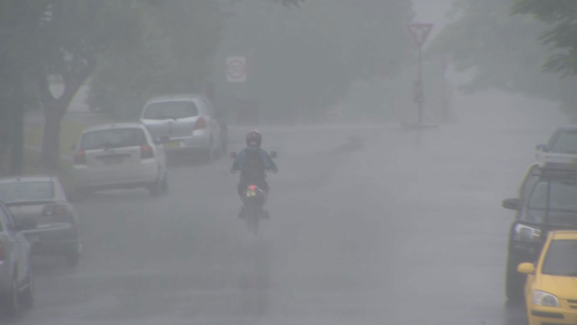 Cyclone Alfred weather