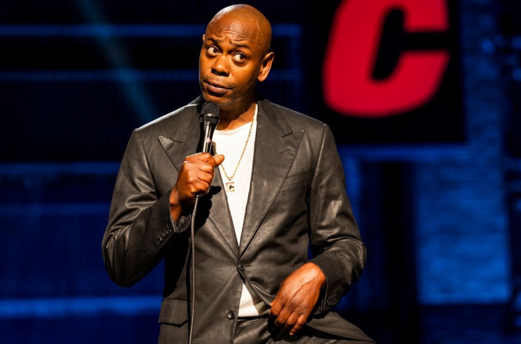 Hannah Gadsby fans are not happy with Dave Chappelle.