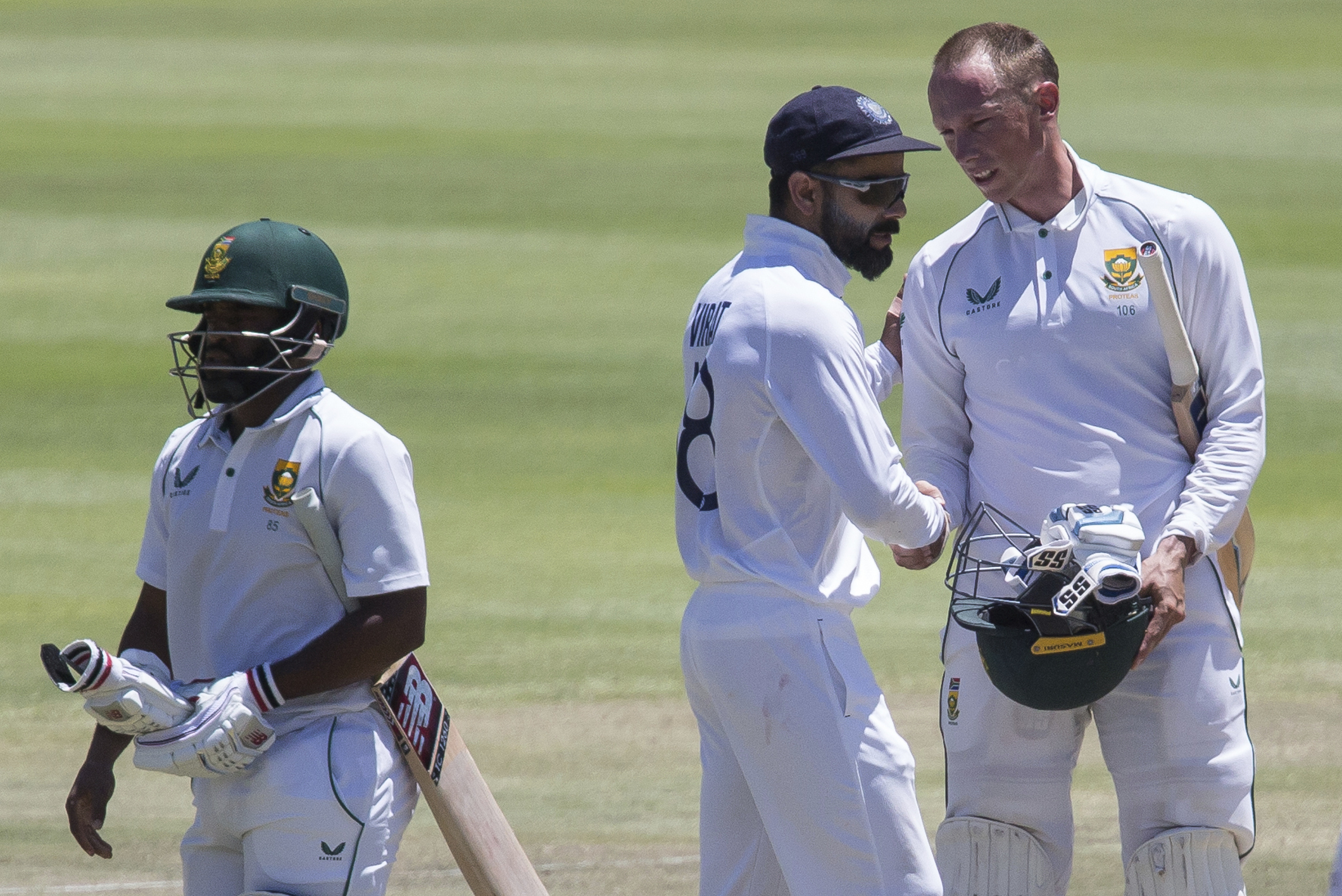 Indian captain Virat Kohli congratulates Rassie van Der Dussen after South Africa beat India.