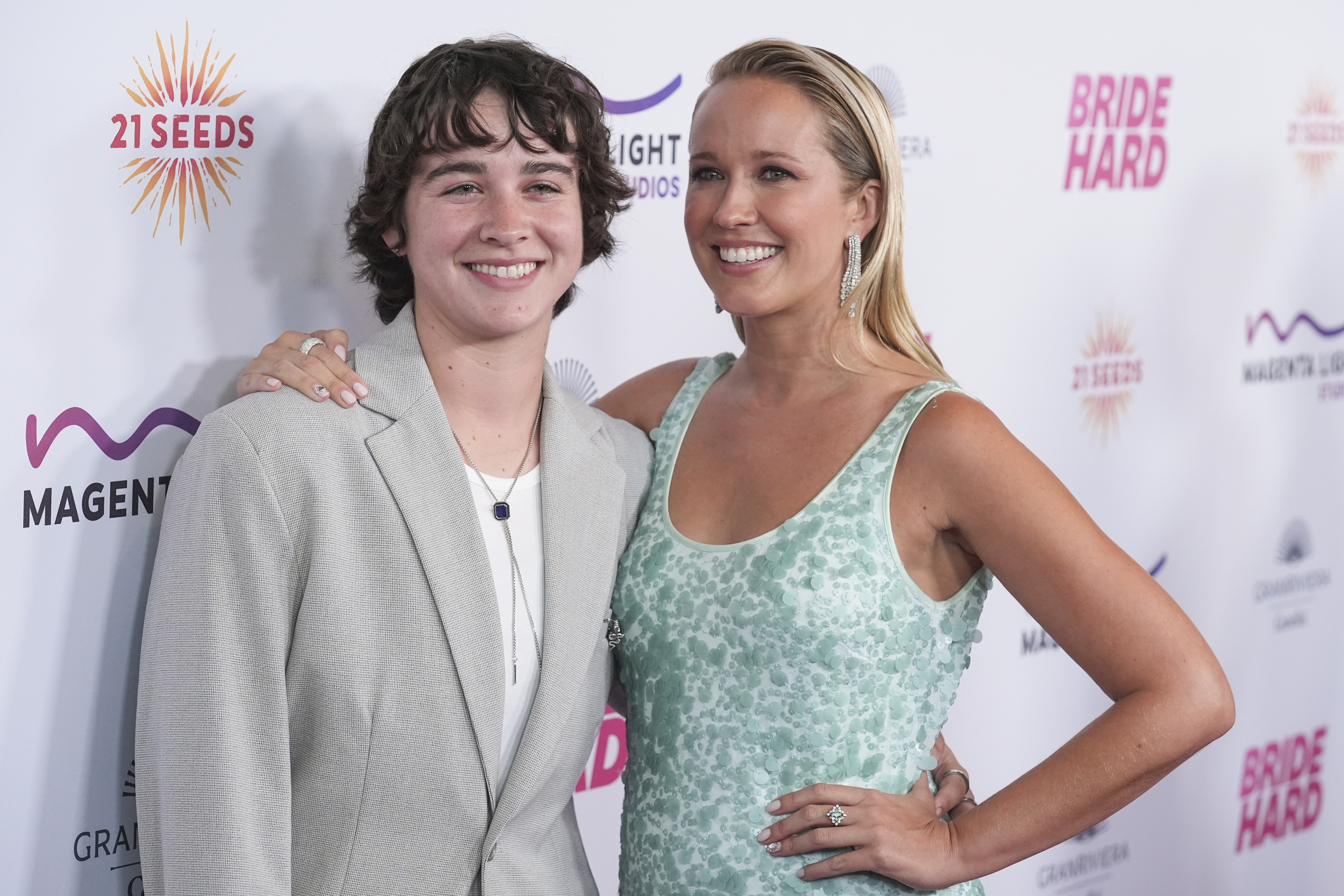 Jade Whipkey and Anna Camp