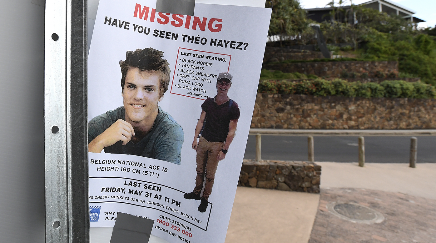 A missing persons flyer is seen near a beach as the search continues for missing backpacker Theo Hayez at Byron Bay on the far north New South Wales coast, Thursday, June 20, 2019. (AAP Image/Dave Hunt) 