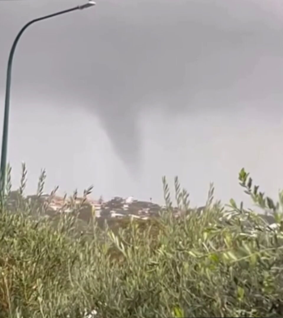 A clean-up is under way across parts of Perth after a suspected tornado ripped through suburbs, uprooted trees and triggered flash flooding.﻿