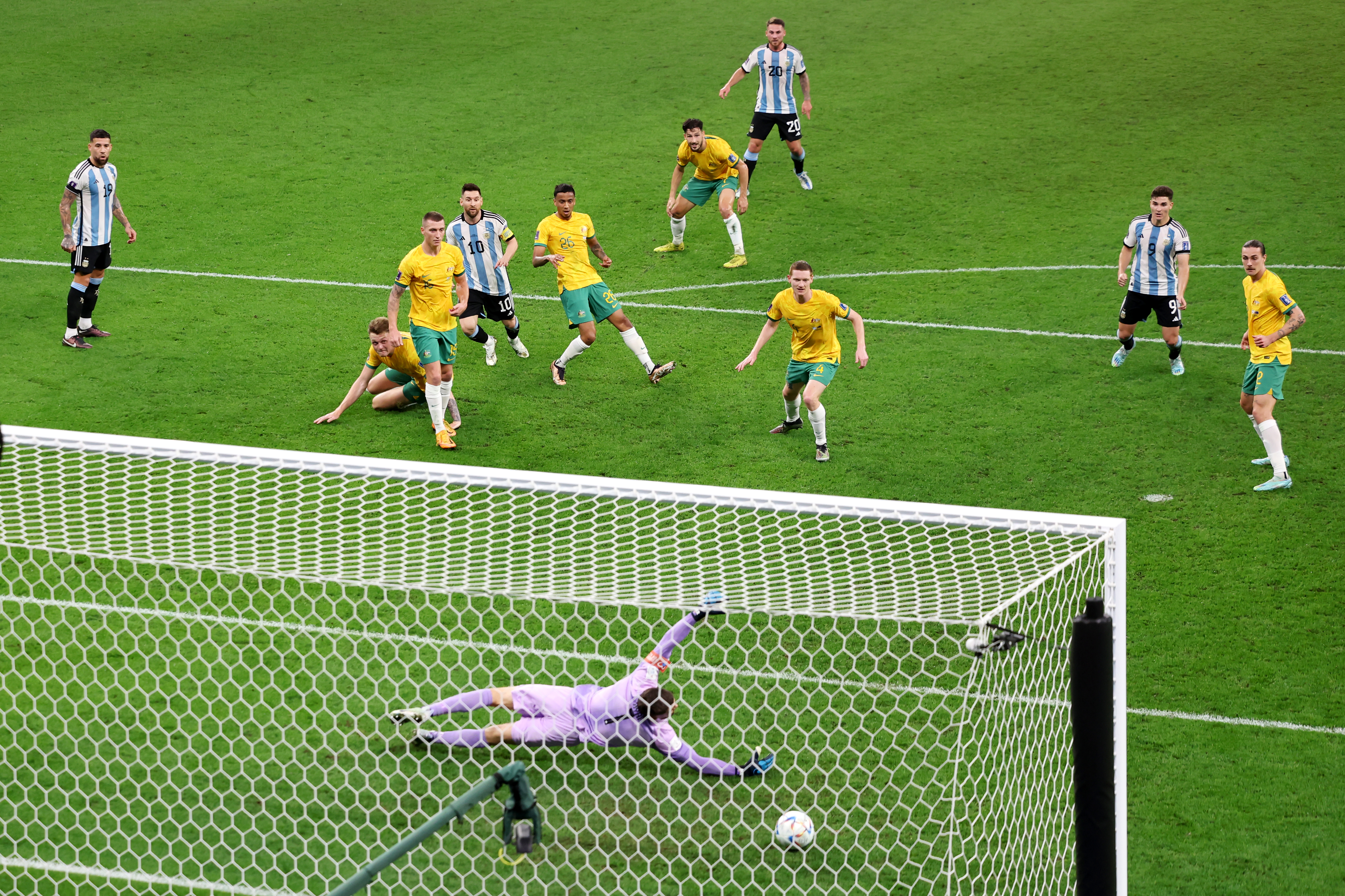 World Cup Latest: Messi Scores, Argentina Beats Australia 2-1