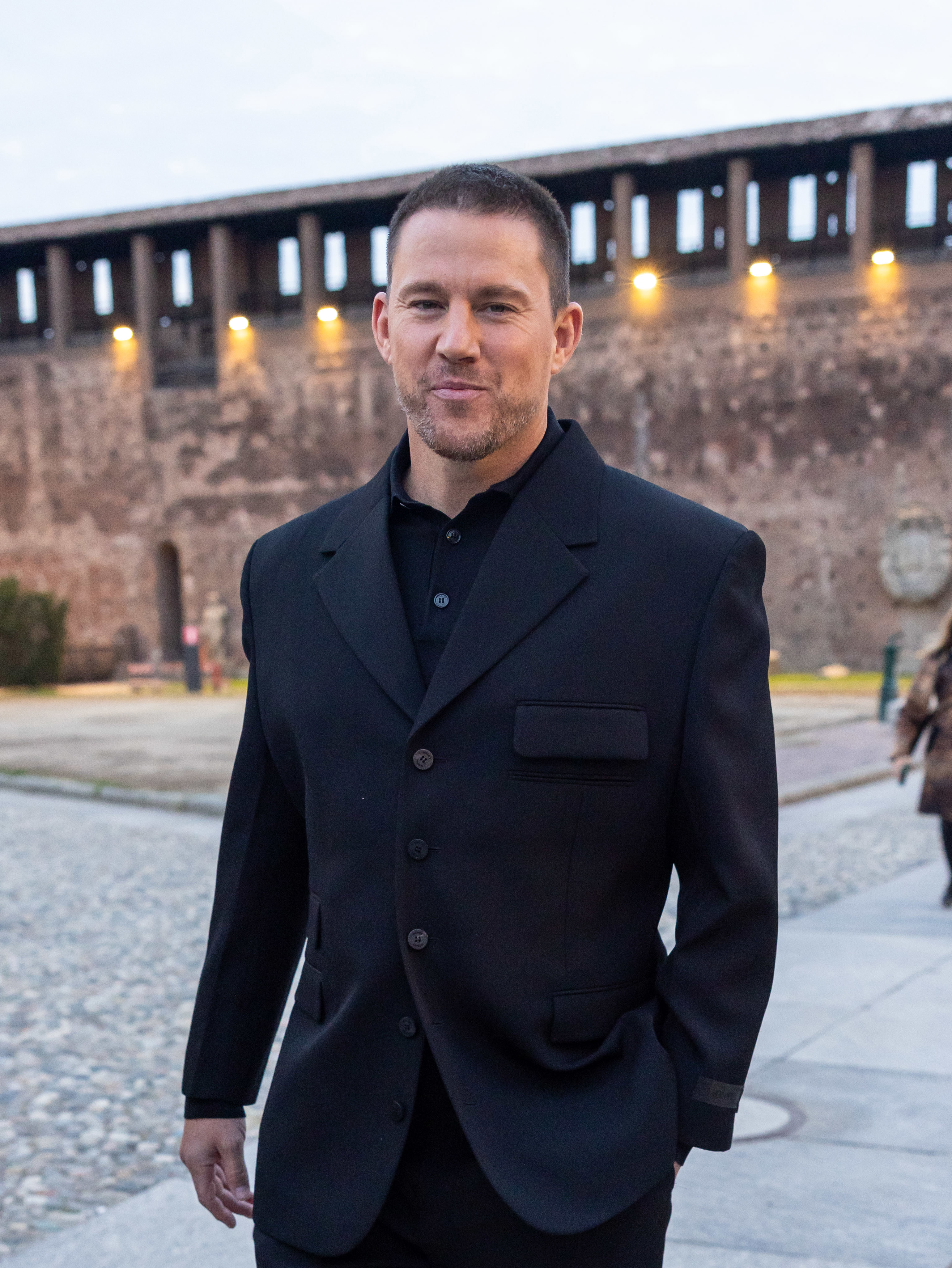 MILAN, ITALY - SEPTEMBER 20: Channing Tatum arrives at the Versace fashion show during the Milan Womenswear Spring/Summer 2025 on September 20, 2024 in Milan, Italy. (Photo by Arnold Jerocki/Getty Images)