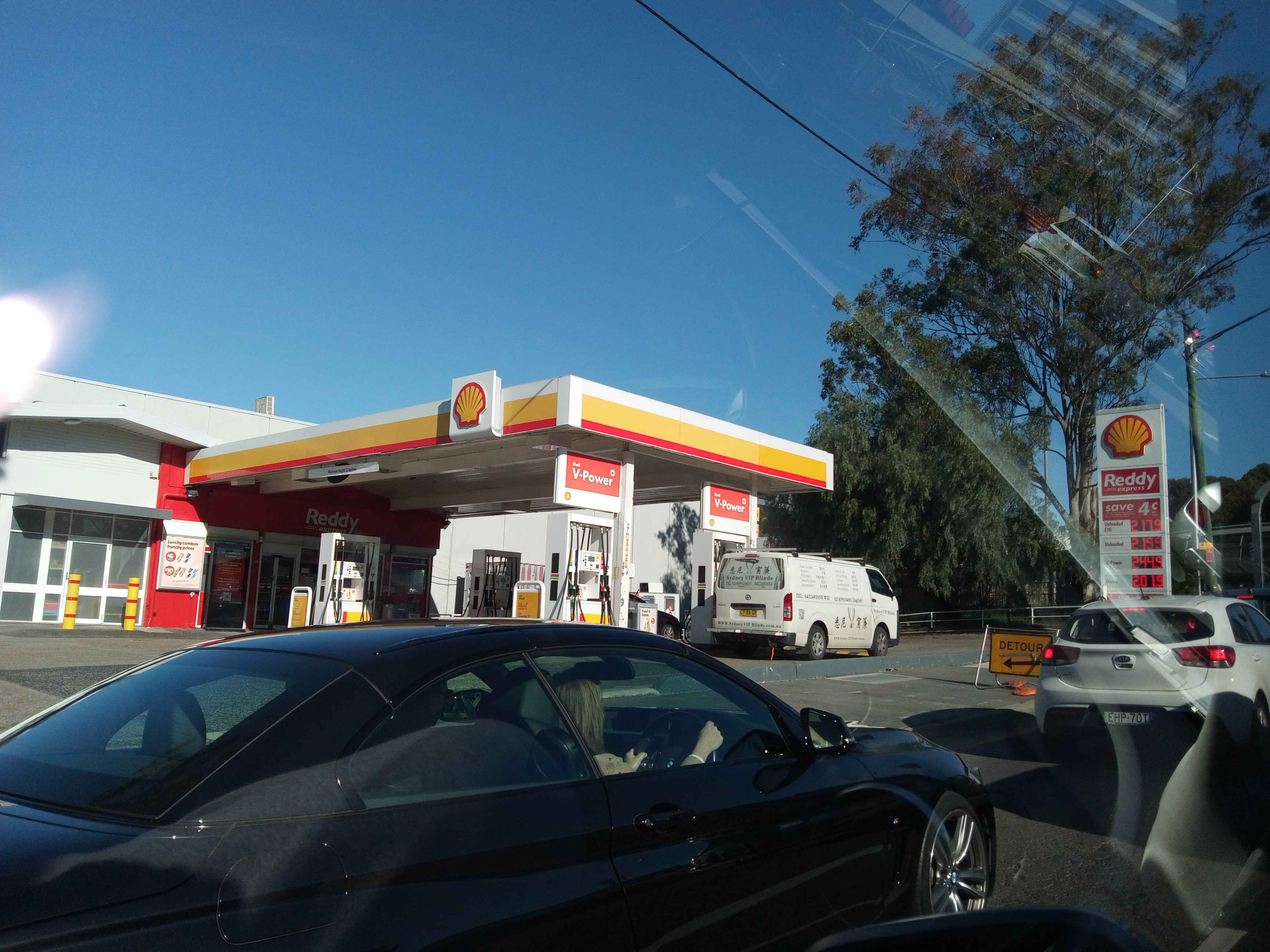 Customer wrongly charged over $14k for petrol tank after 'technical error'
