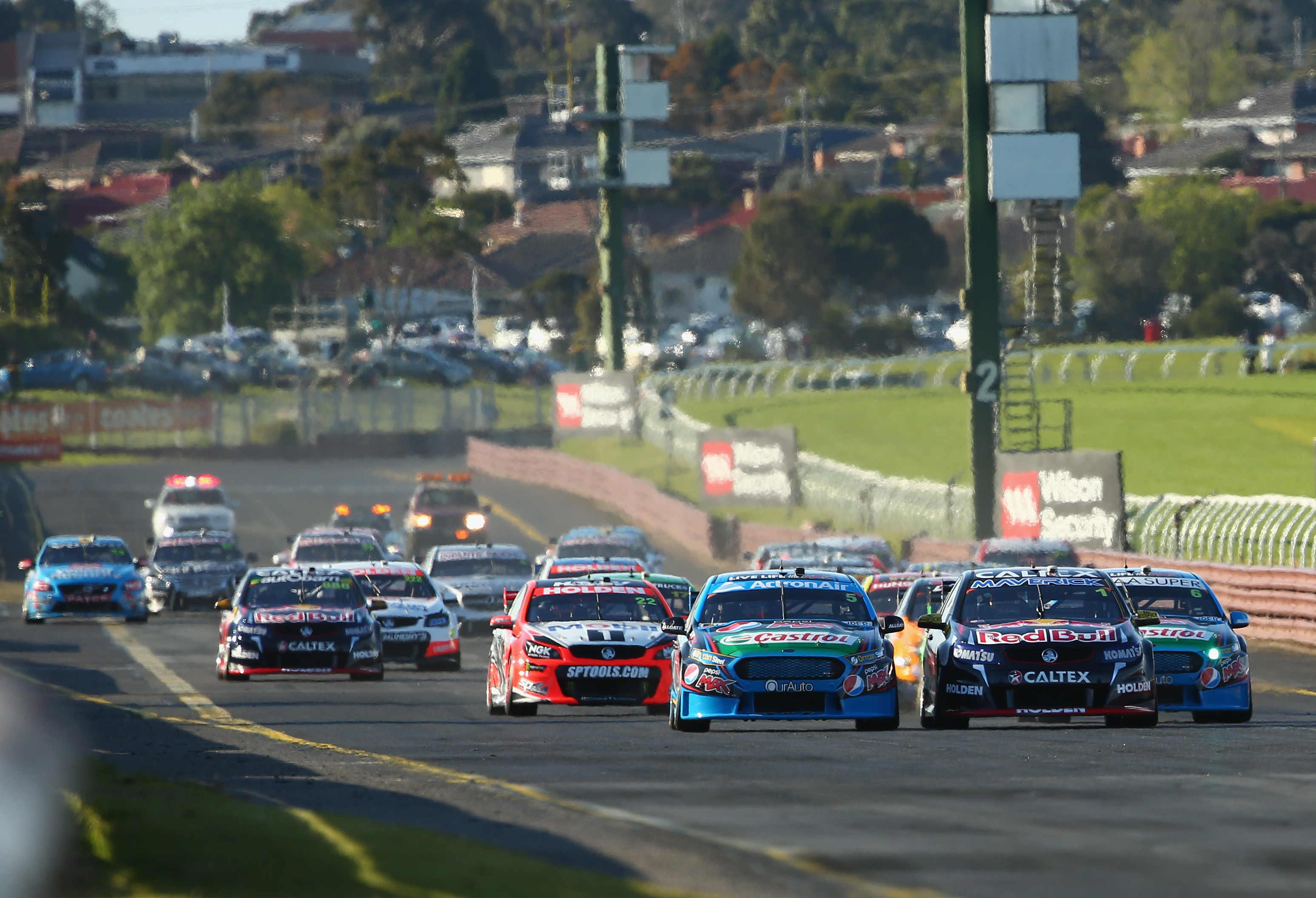 Sandown 500 return gets bigname backing