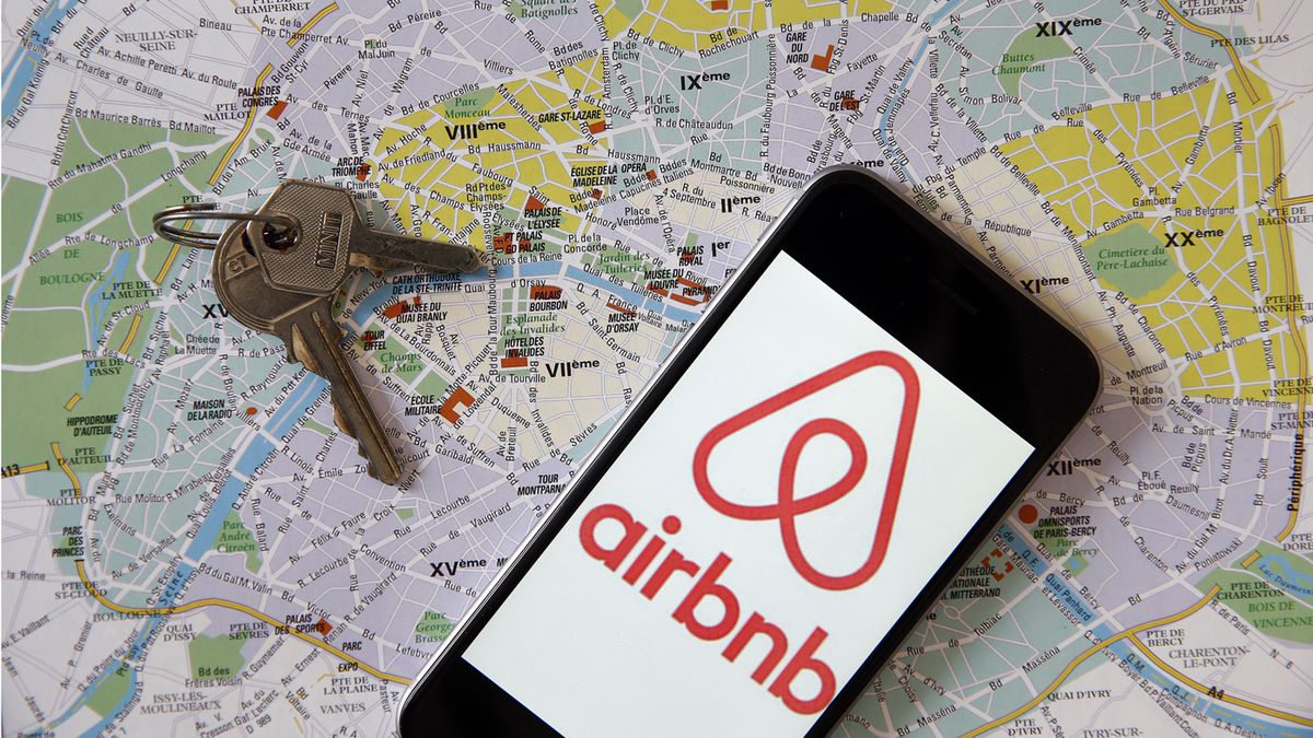 Se insta a Airbnb a exigir dispositivos de monóxido de carbono después de la muerte de tres huéspedes