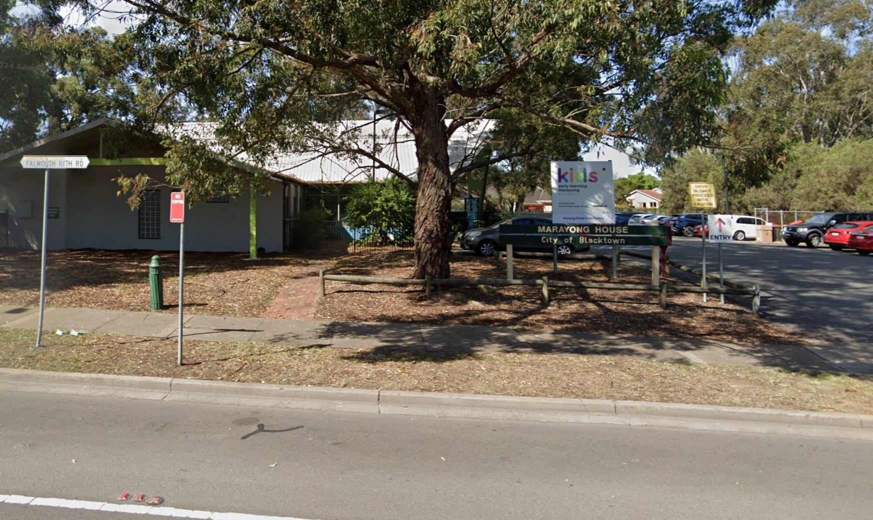 Car crashes through fence at daycare centre in Sydney's west