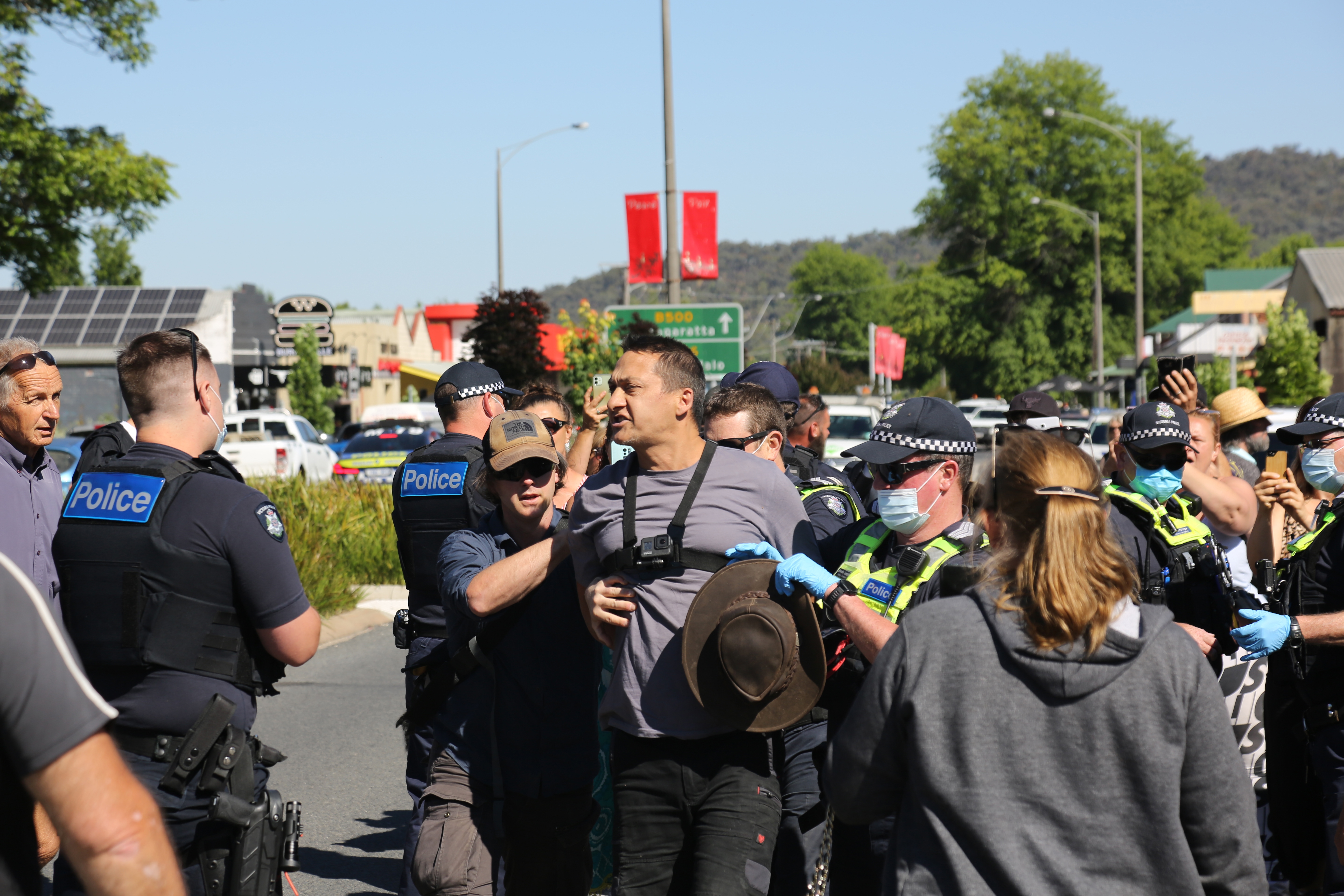 Accused cop killer previously called police ‘terrorist thugs’ 