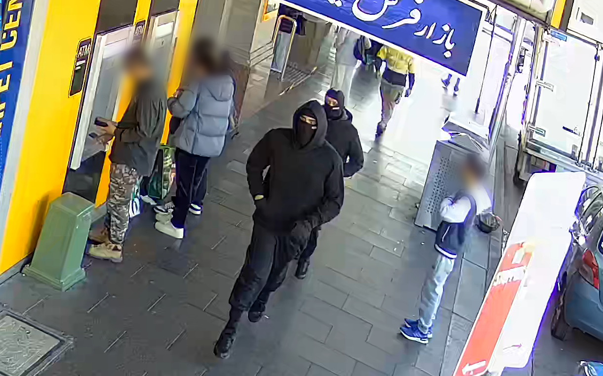 The people involved in the shooting at the Auburn kebab shop still haven't been identified.