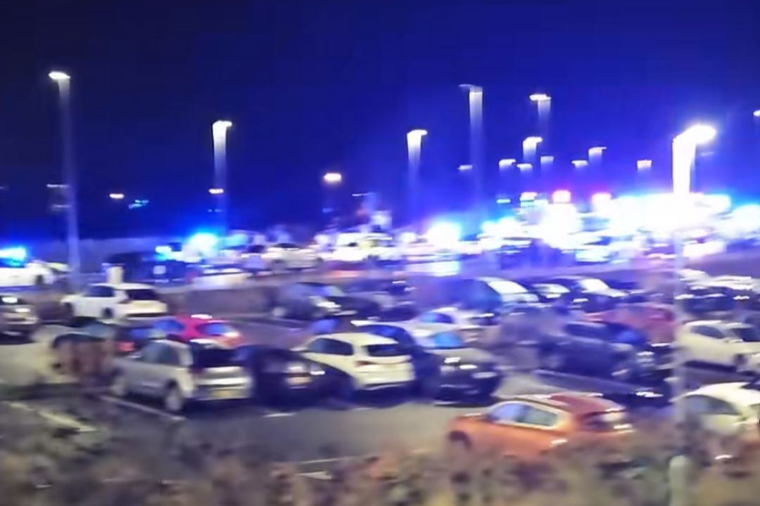 Multple stabbed on UK train