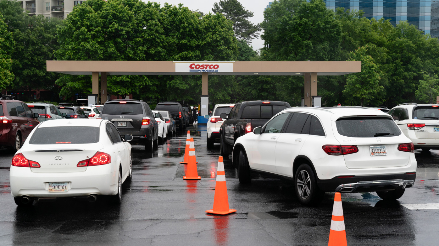 Drivers wait in line to refuel vehicles at a Costco Wholesale Corp. gas station in Dunwoody, Georgia last week.