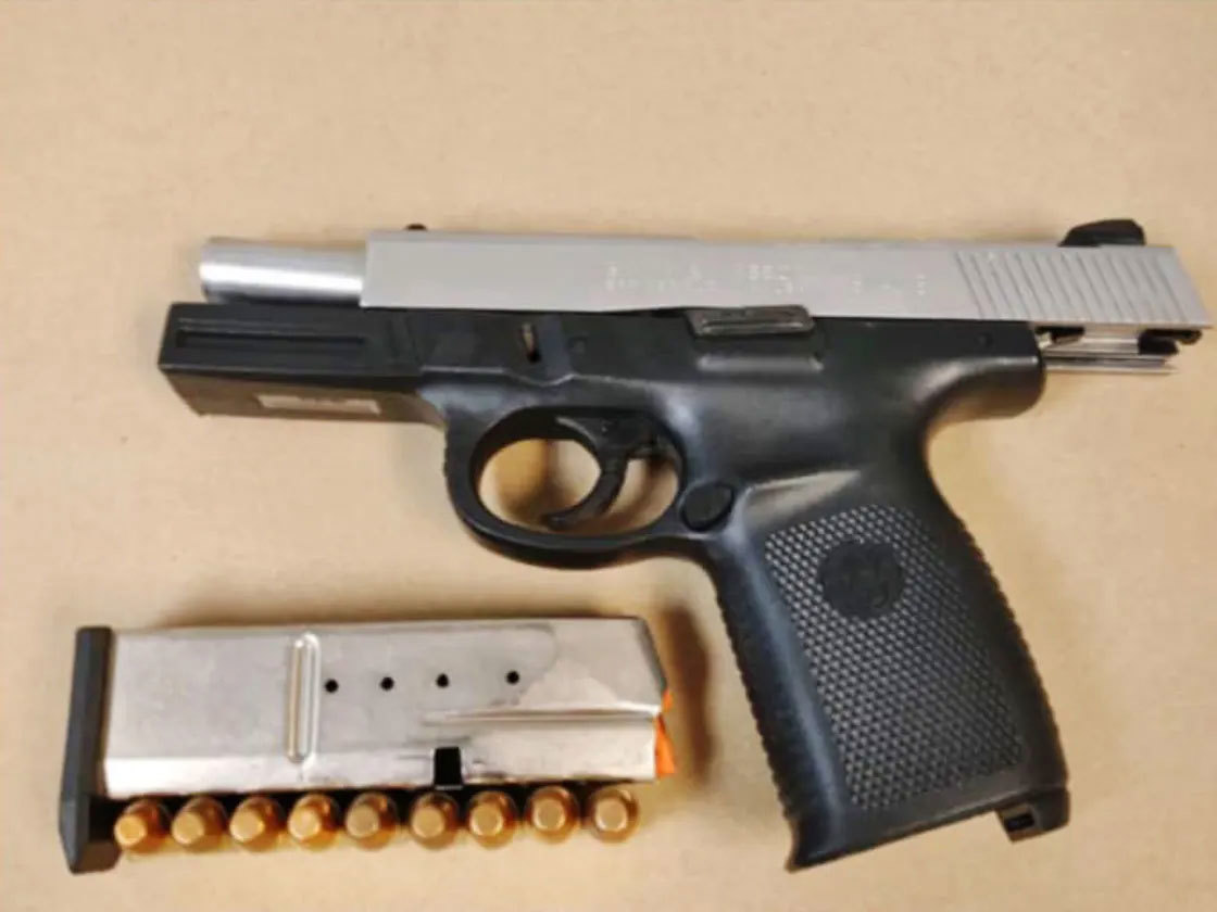 Pistola supuestamente utilizada para dispararle a Abrielle Baldwin.