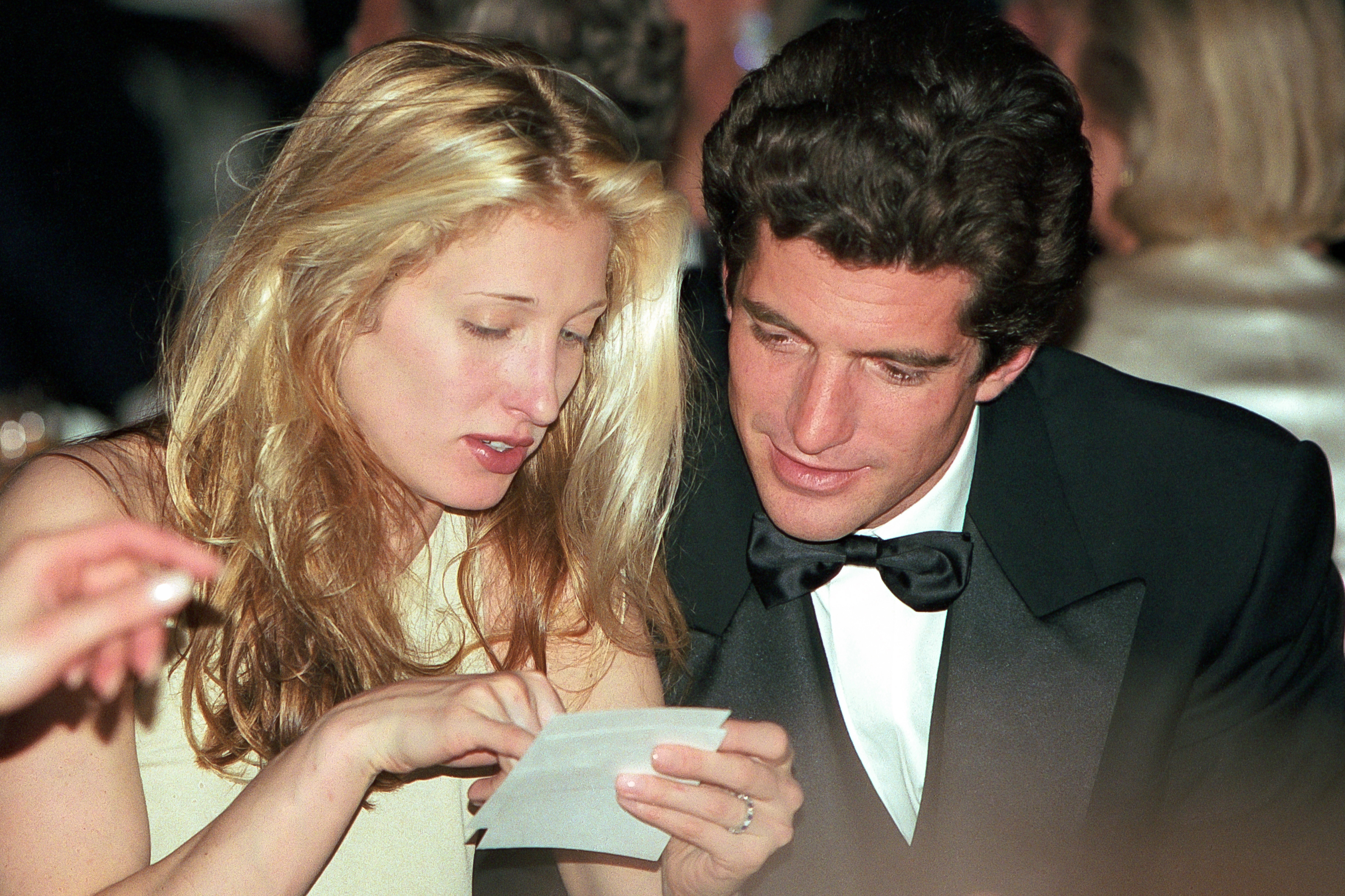 Carolyn Bessette-Kennedy and John F Kennedy Jr on April 15, 1996 in Geneva Switzerland. 