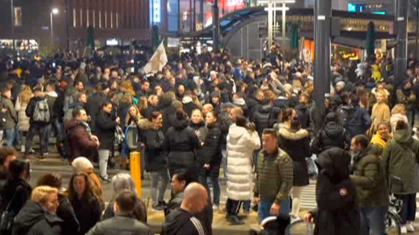 Riots broke out in Rotterdam at a demonstration against plans by the government to restrict access for unvaccinated people to some venues.