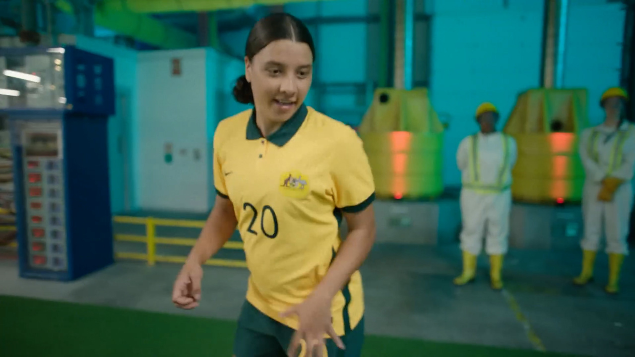 Bergbeklimmer Strak Notitie FIFA World Cup 2022: Sam Kerr, Kylian Mbappe, Ronaldinho, Cristiano  Ronaldo, Virgil van Dijk in Nike commercial