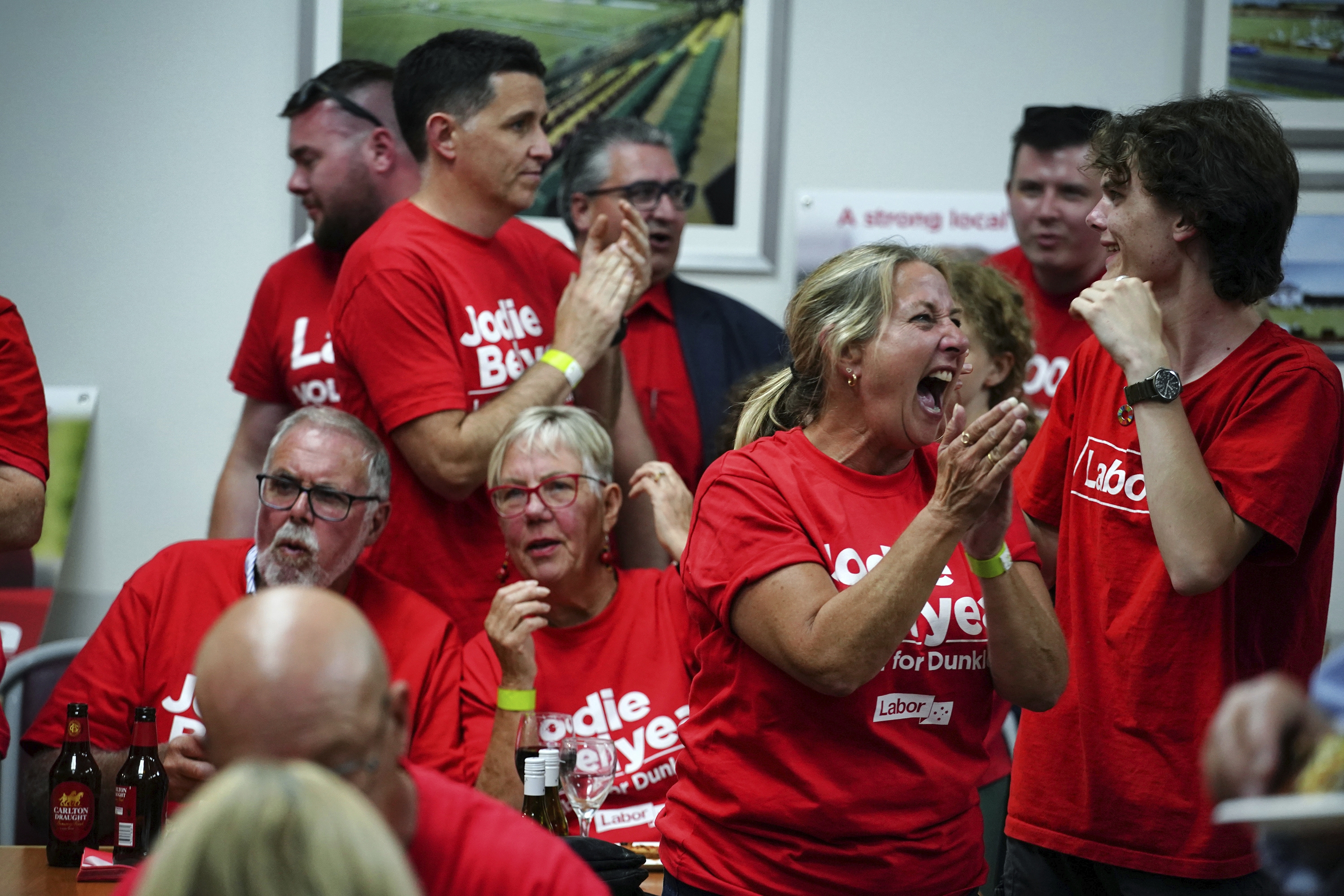 Labor supporters are seen at the Labor Party Function in Frankston on Saturday 2 March 2024. Photo THE AGE/ LUIS ENRIQUE ASCUI