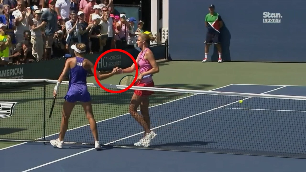 US Open Tennis 2022 Magda Linette snubs winning opponent Karolina Pliskova with handshake after collapse