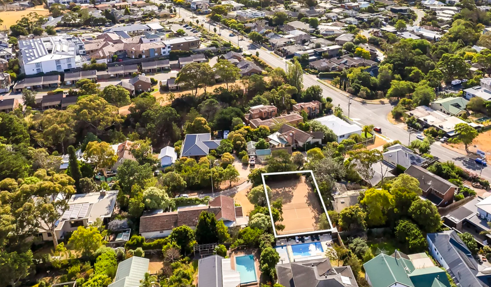 Unassuming plot of land lists with mega price tag