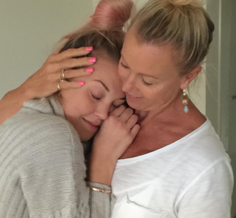 Lisa Curry hugging daughter Jaimi