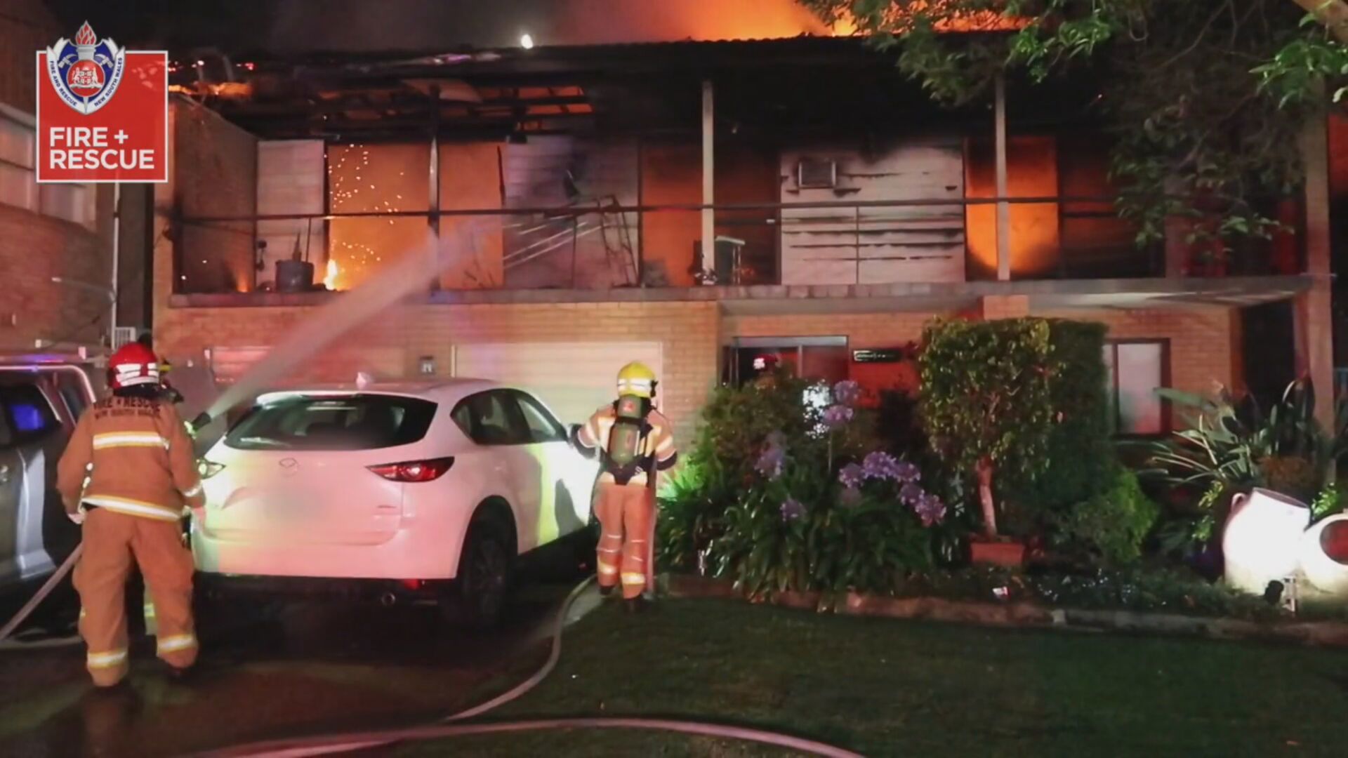 House fire sparked by faulty Christmas lights in Leonay Sydney