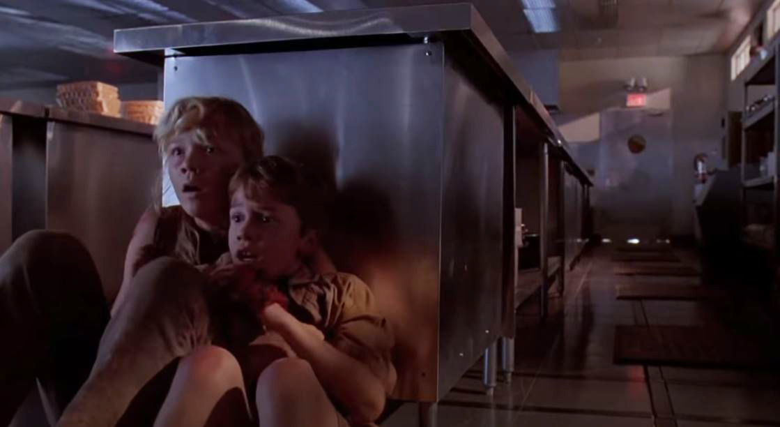 Jurassic Park, movie mistake, kitchen scene, raptors, Ariana Richards, Joseph Mazzello