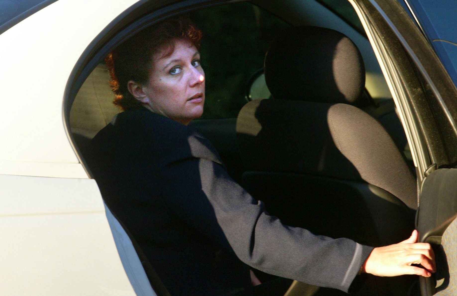 Kathleen Folbigg leaves Darlinghurst Court House 