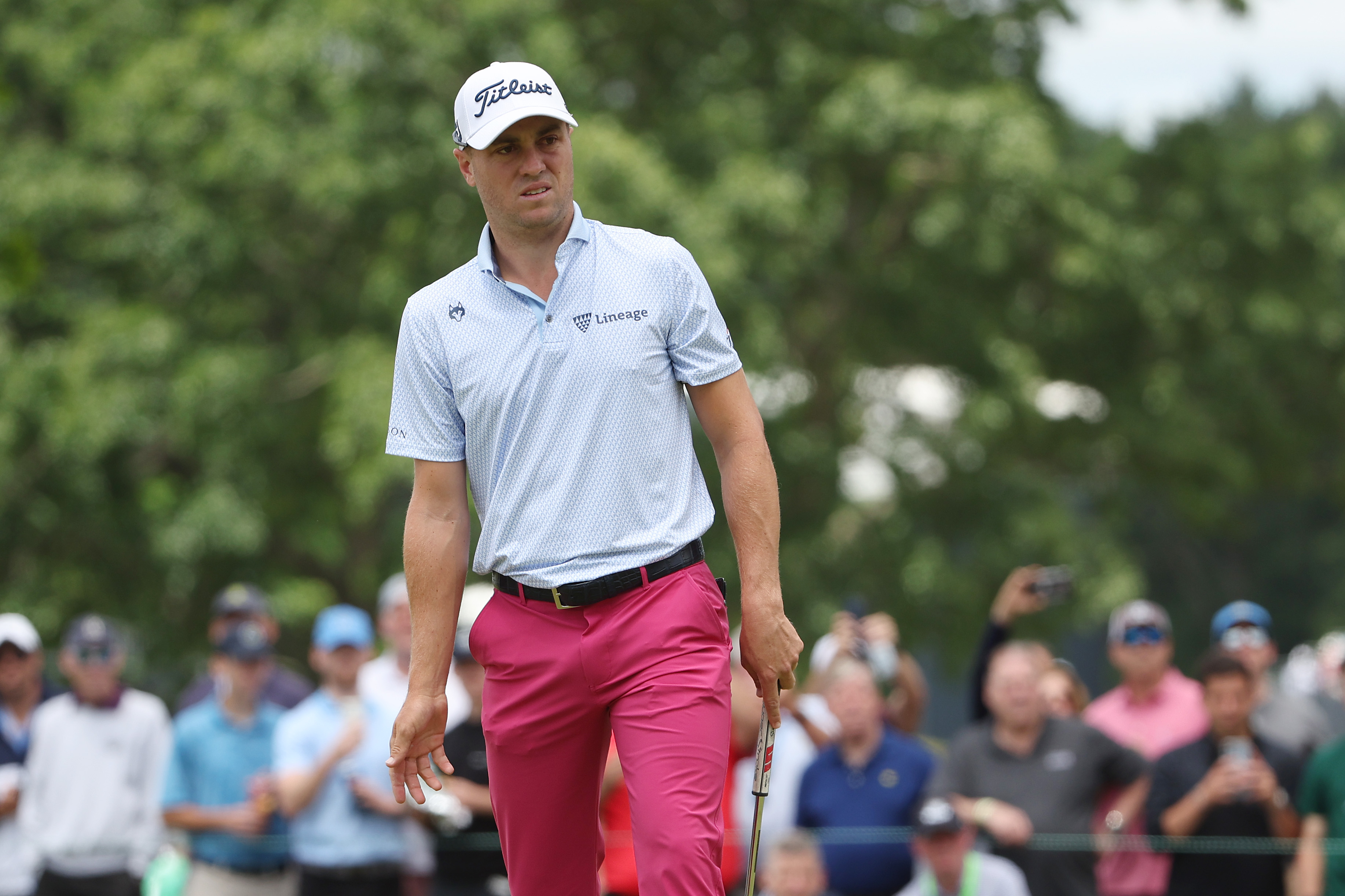 Noticias del US Open 2022 Justin Thomas obligado a jugar a la pelota